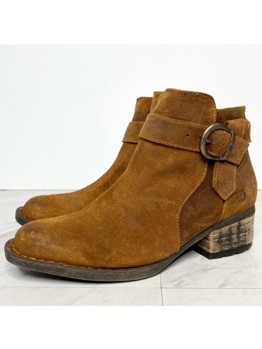New! Born Morocco Brown Distressed Suede Bootie 6 1/2